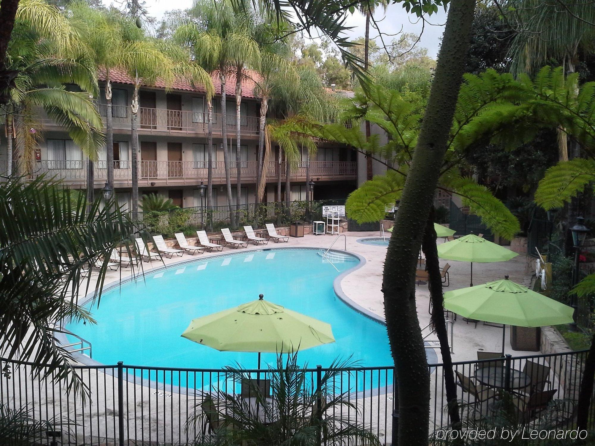 Vanllee Hotel Covina Exterior foto
